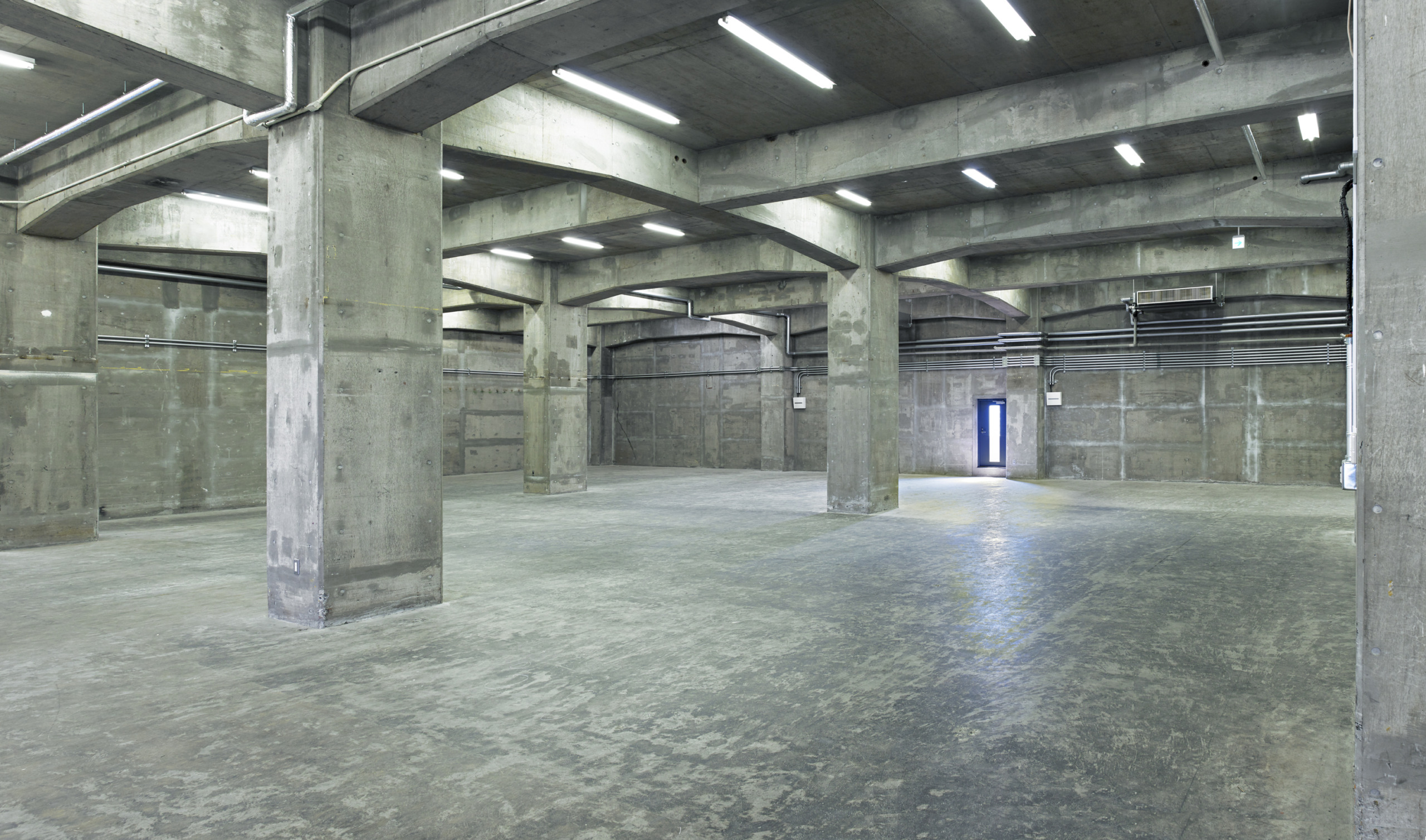https://www.artweektokyo.com/wp-content/uploads/2025/08/8e93246cced45f1026b5994c371a02f0-scaled.jpeg